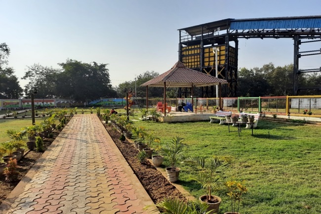 एमसीएल में ओरिएंट ईको-पार्क