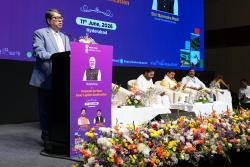 कोयला मंत्रालय के सचिव श्री विक्रम देव दत्त हैदराबाद में सरफेस कोल/लिग्नाइट गैसीफिकेशन को बढ़ावा देने के लिए आयोजित रोड शो में लोगों को संबोधित करते हुए।
